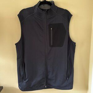 NEVER WORN Men’s vineyards vines black vest Medium